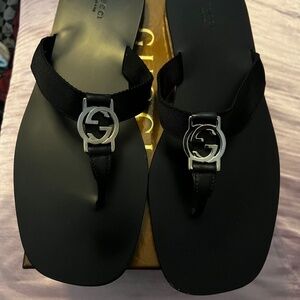 Gucci vintage lifford flip flops size 10 - new